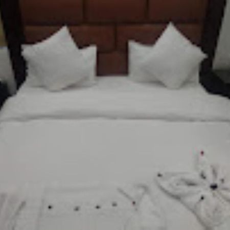 Hotel Bliss , 安南塔那加 外观 照片