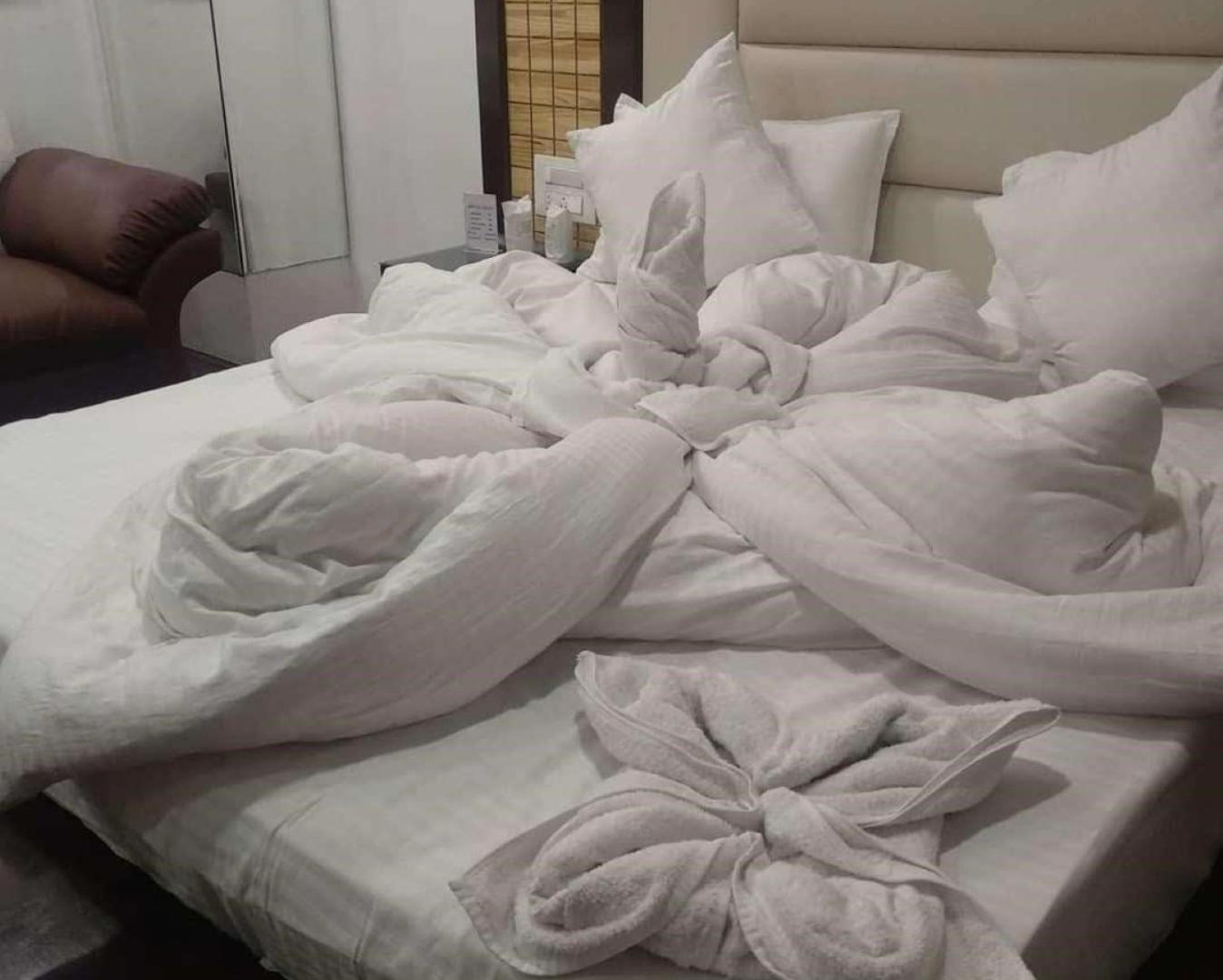 Hotel Bliss , 安南塔那加 外观 照片