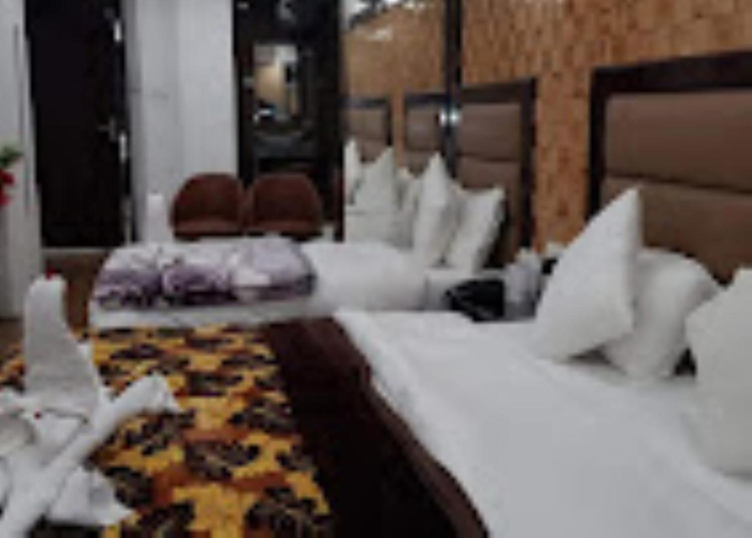 Hotel Bliss , 安南塔那加 外观 照片