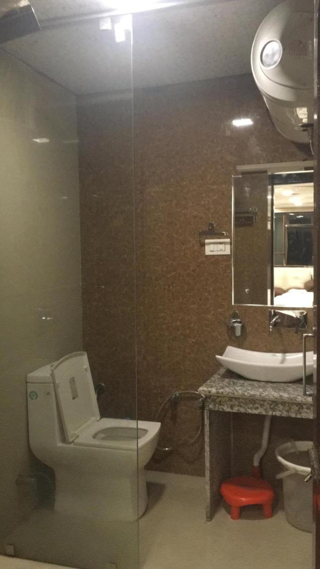 Hotel Bliss , 安南塔那加 外观 照片