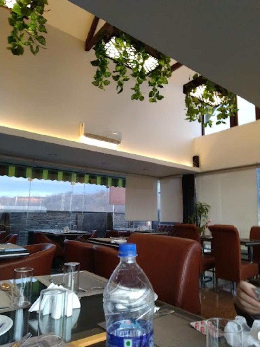 Hotel Bliss , 安南塔那加 外观 照片