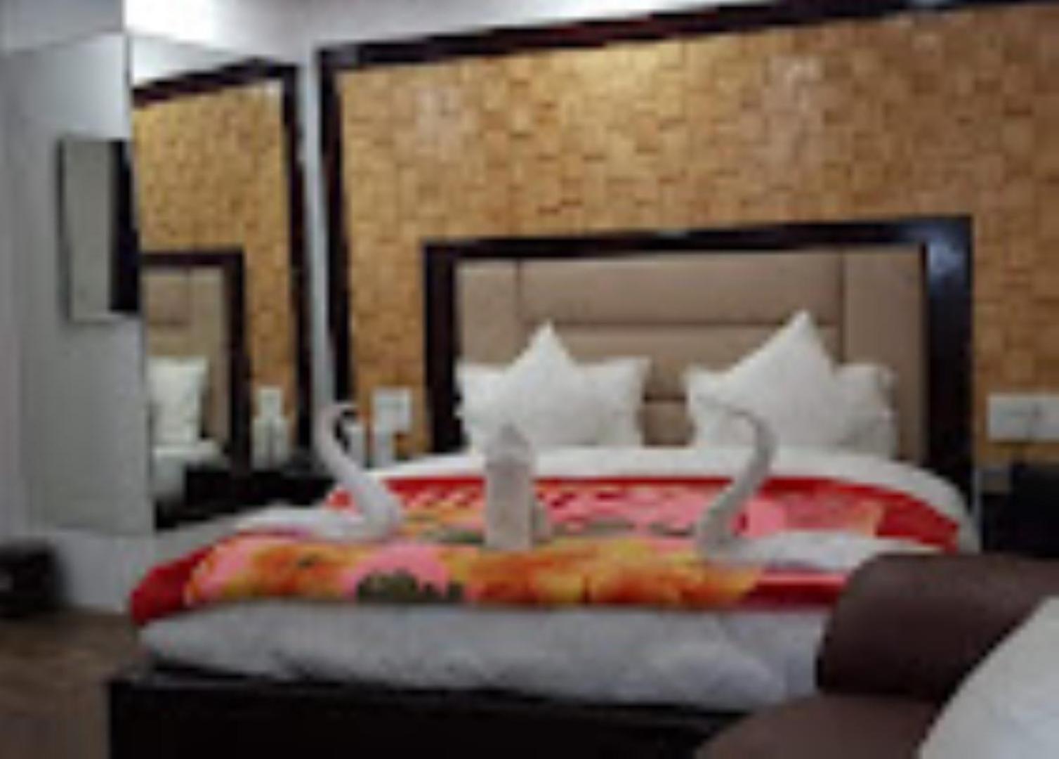 Hotel Bliss , 安南塔那加 外观 照片